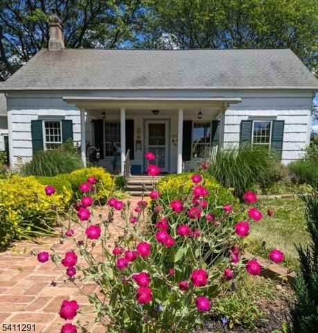 18 Wyckoff Pl, Franklin Twp., NJ 08823