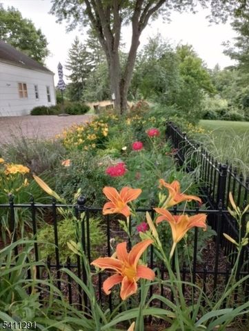 18 Wyckoff Pl, Franklin Twp., NJ 08823