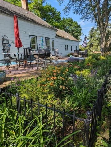 18 Wyckoff Pl, Franklin Twp., NJ 08823