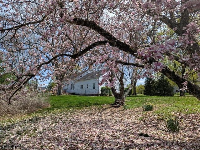 18 Wyckoff Pl, Franklin Twp., NJ 08823