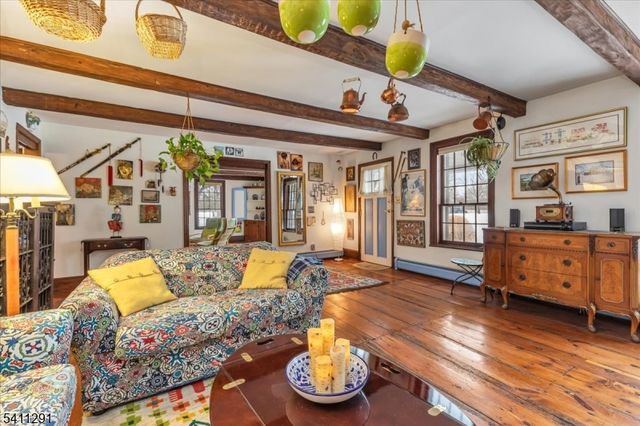 18 Wyckoff Pl, Franklin Twp., NJ 08823