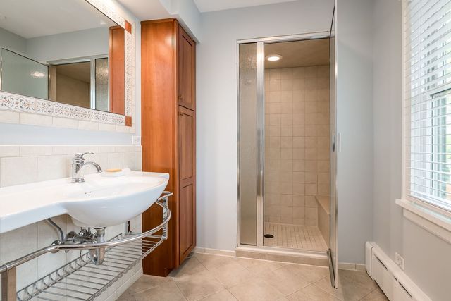 1017 N Grove Avenue, Oak Park, IL 60302