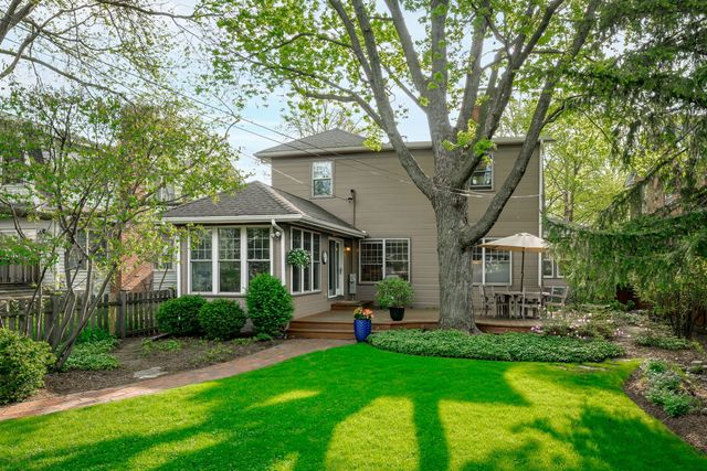 1017 N Grove Avenue, Oak Park, IL 60302