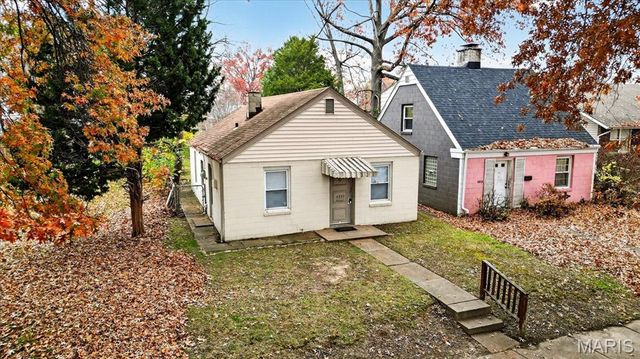 6833 Corbitt Avenue, St Louis, MO 63130