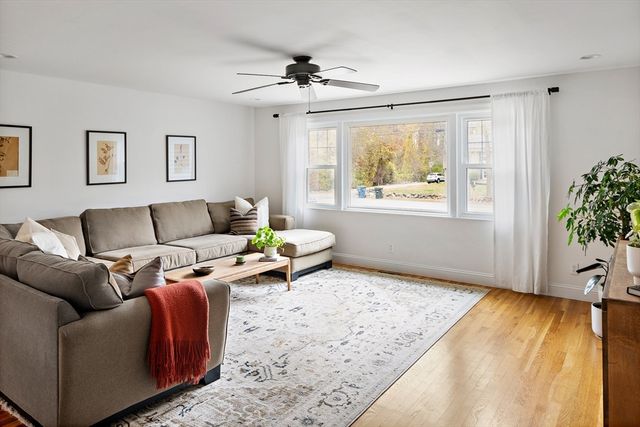 122 Trull Rd, Tewksbury, MA 01876