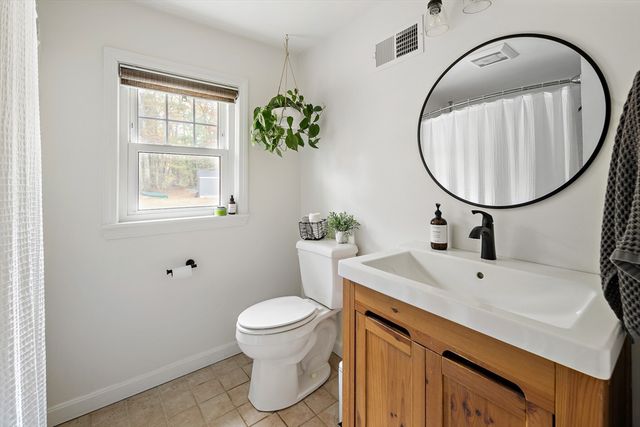 122 Trull Rd, Tewksbury, MA 01876