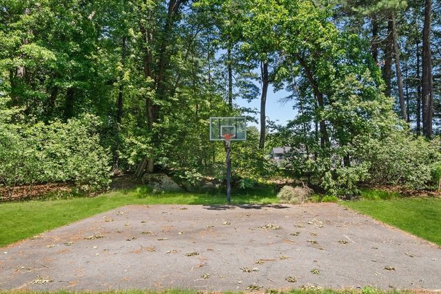 122 Trull Rd, Tewksbury, MA 01876