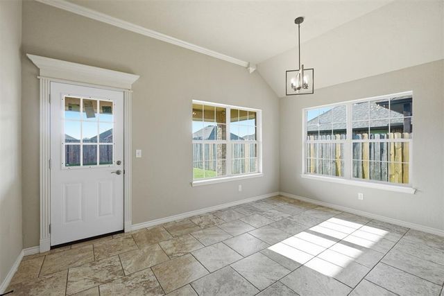 407 NW Granite Avenue, Cache, OK 73527