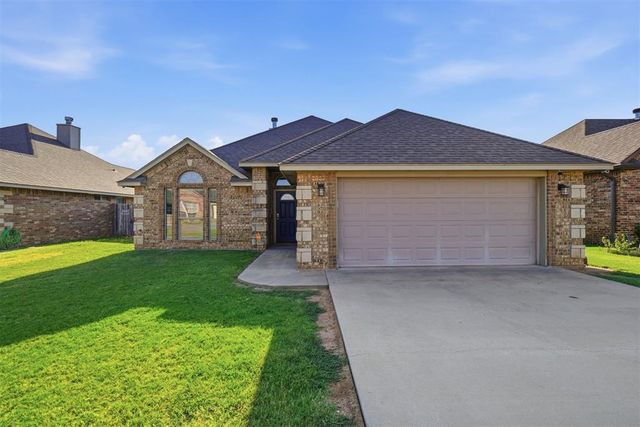 407 NW Granite Avenue, Cache, OK 73527