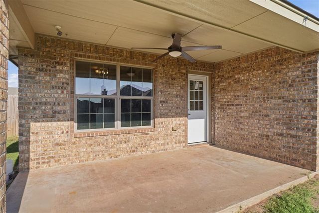 407 NW Granite Avenue, Cache, OK 73527