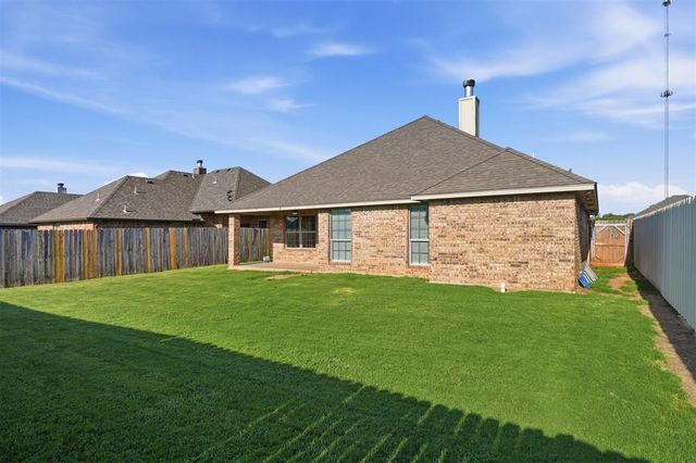 407 NW Granite Avenue, Cache, OK 73527