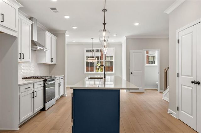 1923 Deco Drive, Kennesaw, GA 30144