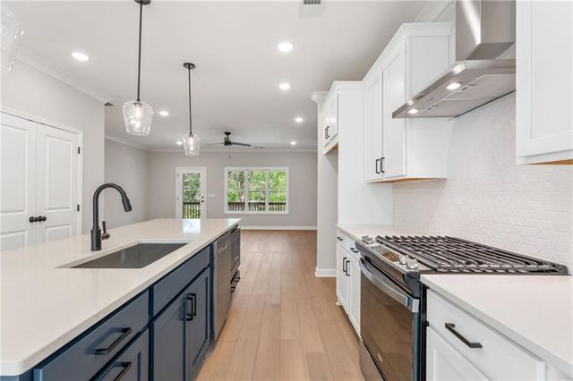 1923 Deco Drive, Kennesaw, GA 30144