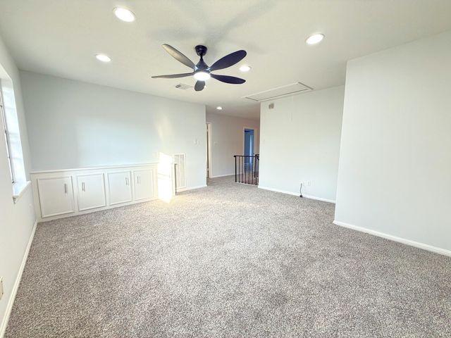 5926 Queensgate Drive, Houston, TX 77066