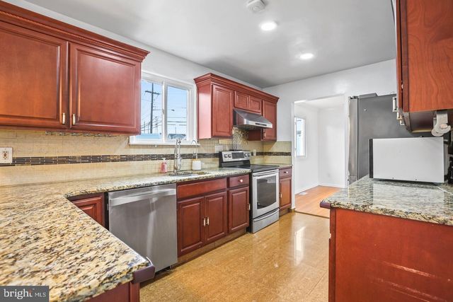 7710 GREENBRIER RD, Pennsauken, NJ 08109