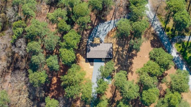 7761 Old 421 Road, Liberty, NC 27298