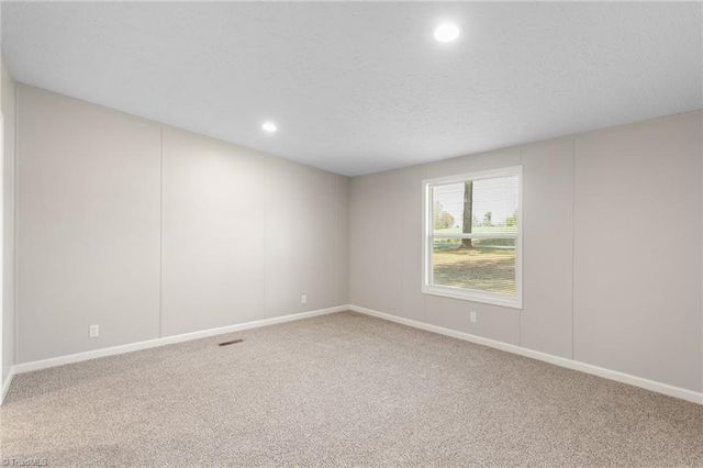 7761 Old 421 Road, Liberty, NC 27298