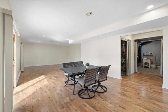 10803 Hawthorn Trail, Woodbury, MN 55129