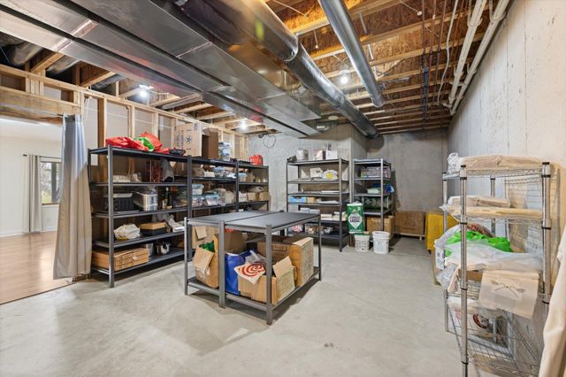 10803 Hawthorn Trail, Woodbury, MN 55129