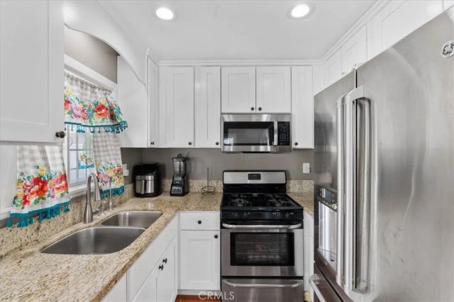 7167 Osbun, San Bernardino, CA 92404