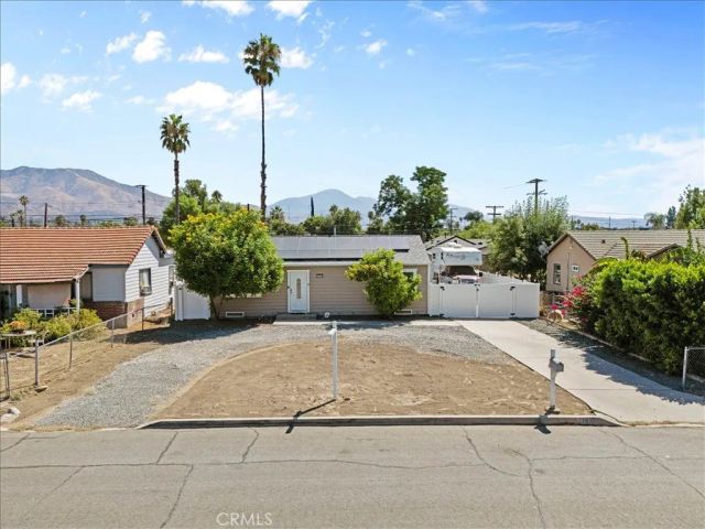 7167 Osbun, San Bernardino, CA 92404