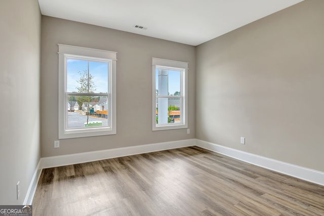 70 Redhaven Drive, Senoia, GA 30276