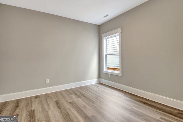 70 Redhaven Drive, Senoia, GA 30276