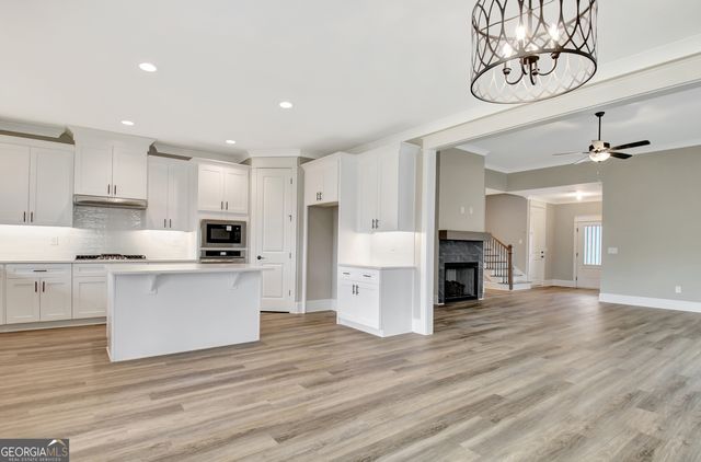 70 Redhaven Drive, Senoia, GA 30276