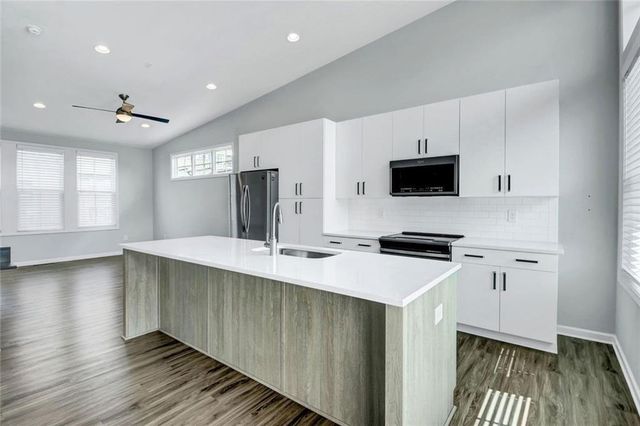 900 Brees Court NW, Atlanta, GA 30318