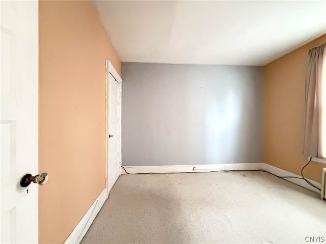 7 Genesee Court, Utica, NY 13502