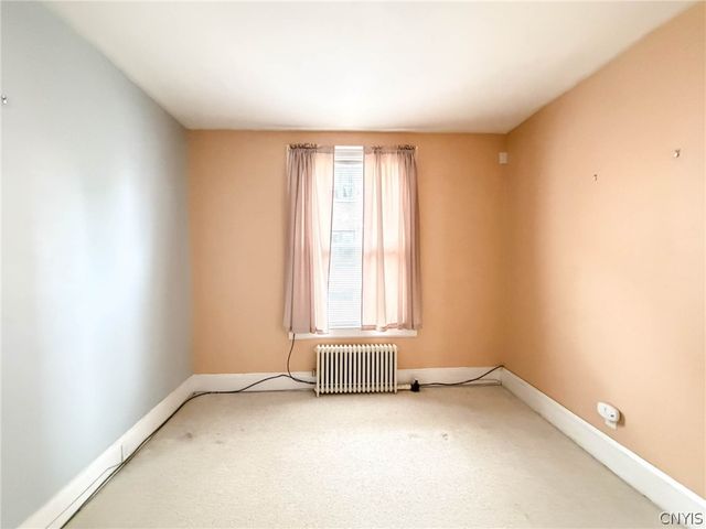 7 Genesee Court, Utica, NY 13502