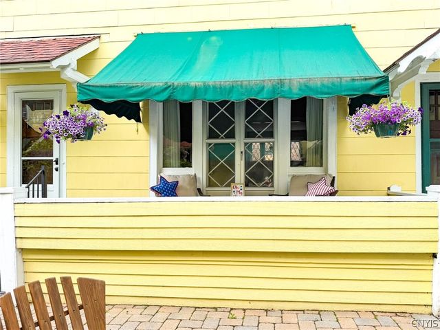 7 Genesee Court, Utica, NY 13502