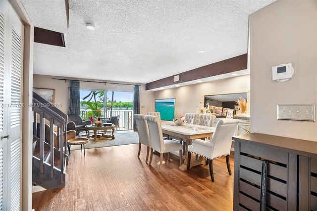 3275 NW 44th Street 3, Oakland Park, FL 33309