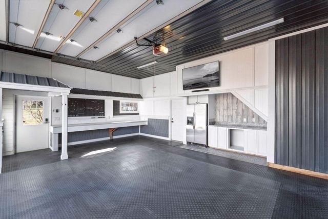 20410 Larkin Road, Hamel, MN 55340