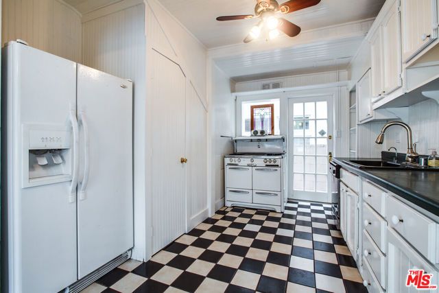 105 Park Place, Venice (los Angeles), CA 90291