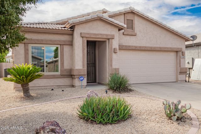 307 E CHEYENNE Road, San Tan Valley, AZ 85143