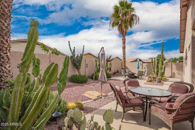 307 E CHEYENNE Road, San Tan Valley, AZ 85143