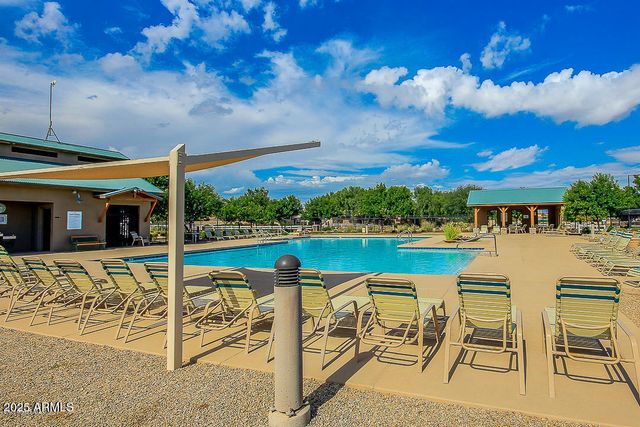 307 E CHEYENNE Road, San Tan Valley, AZ 85143