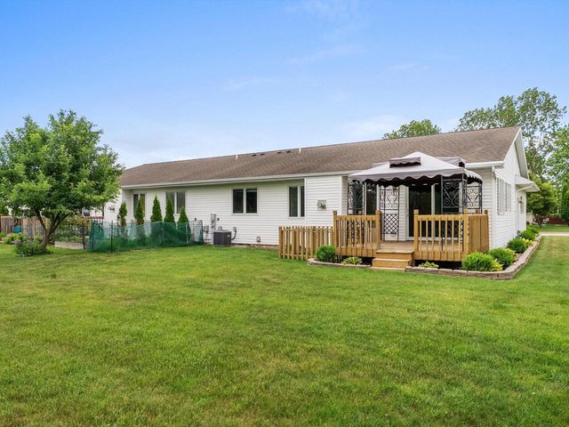 2312 Virginia DRIVE, Manitowoc, WI 54220
