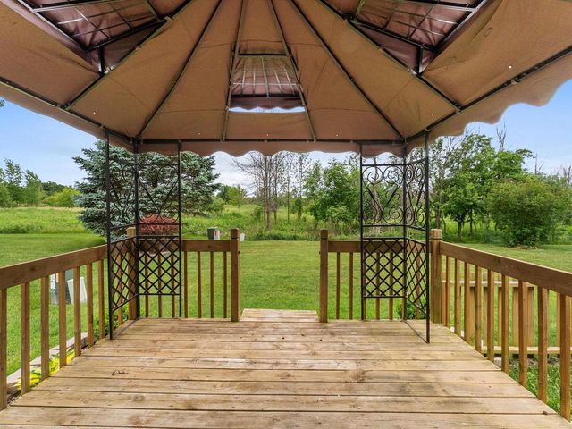2312 Virginia DRIVE, Manitowoc, WI 54220