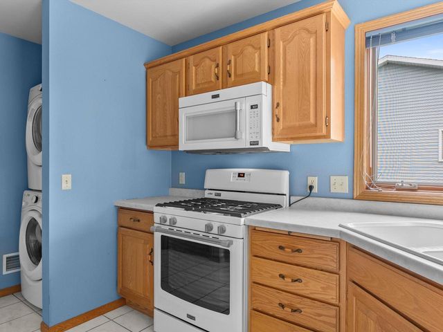 2312 Virginia DRIVE, Manitowoc, WI 54220
