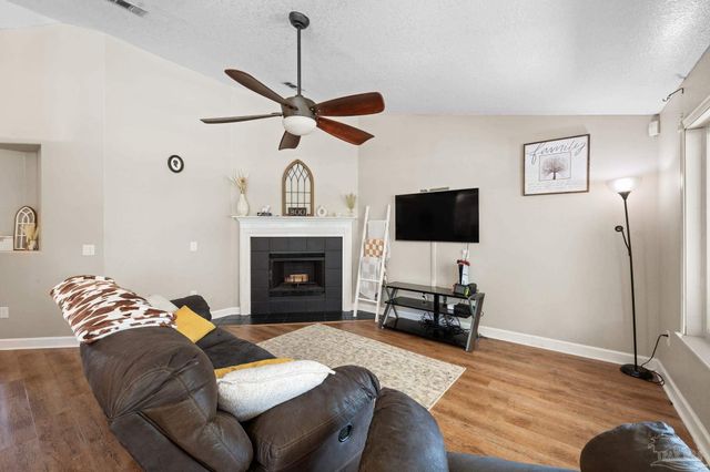 3660 Misty Woods Cir, Pace, FL 32571