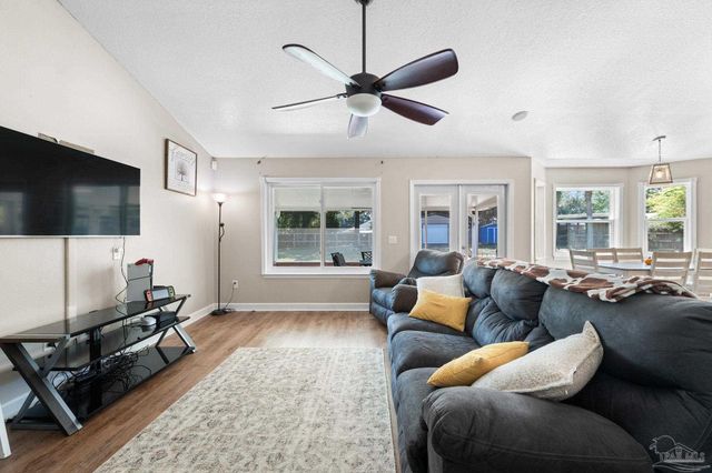 3660 Misty Woods Cir, Pace, FL 32571