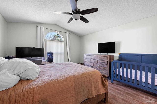 3660 Misty Woods Cir, Pace, FL 32571