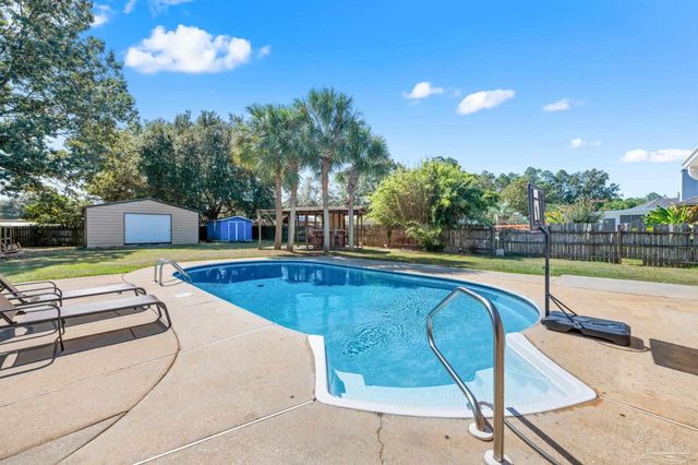 3660 Misty Woods Cir, Pace, FL 32571