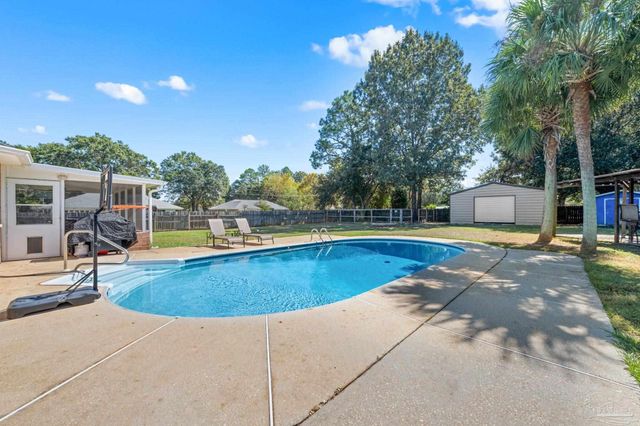 3660 Misty Woods Cir, Pace, FL 32571