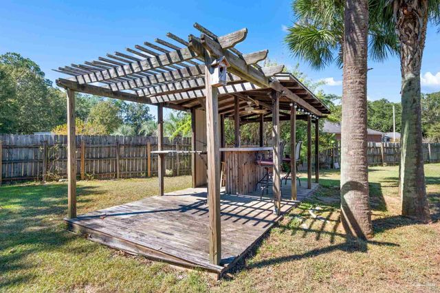 3660 Misty Woods Cir, Pace, FL 32571