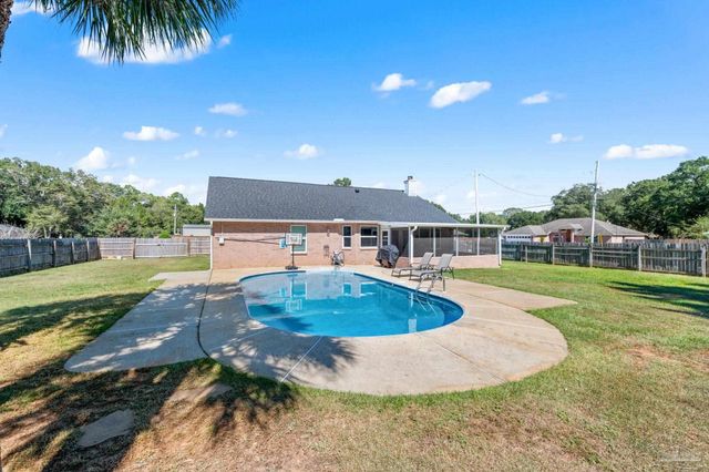 3660 Misty Woods Cir, Pace, FL 32571