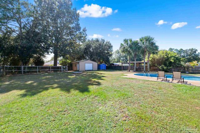 3660 Misty Woods Cir, Pace, FL 32571