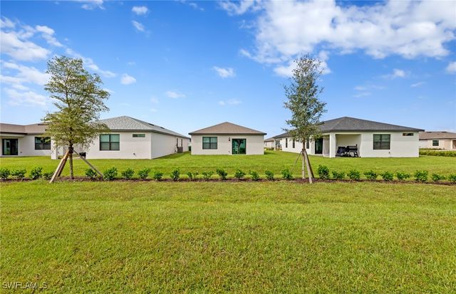 1036 Caloosa Breeze DR, Labelle, FL 33935